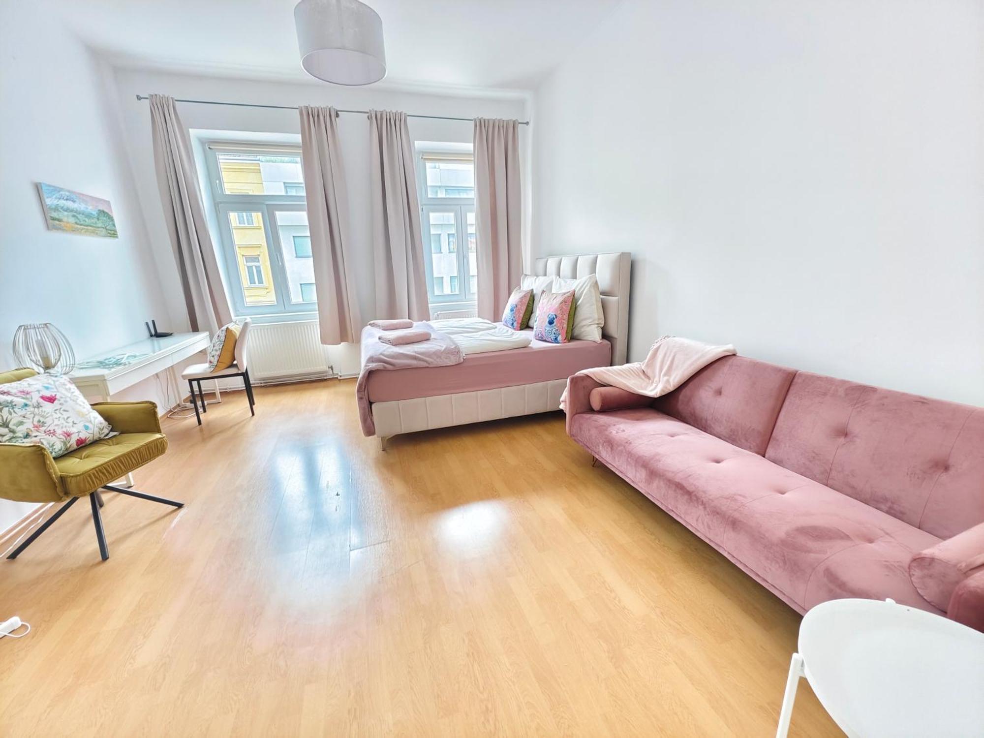 The Rose - Near Schoenbrunn Palace Appartement